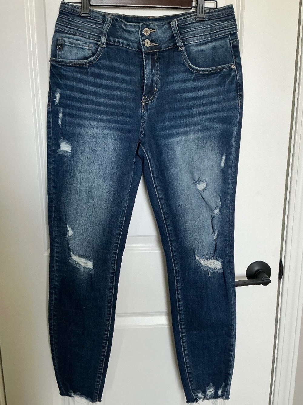KanCan Stacked Waist Distressed Jean, Sz 29